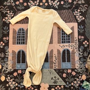 Mushie Knotted Baby Gown